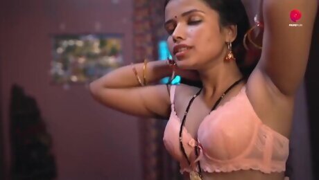 Juicy Indian babe exciting xxx scene