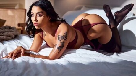 Watch graceful Vanessa Sky's smut
